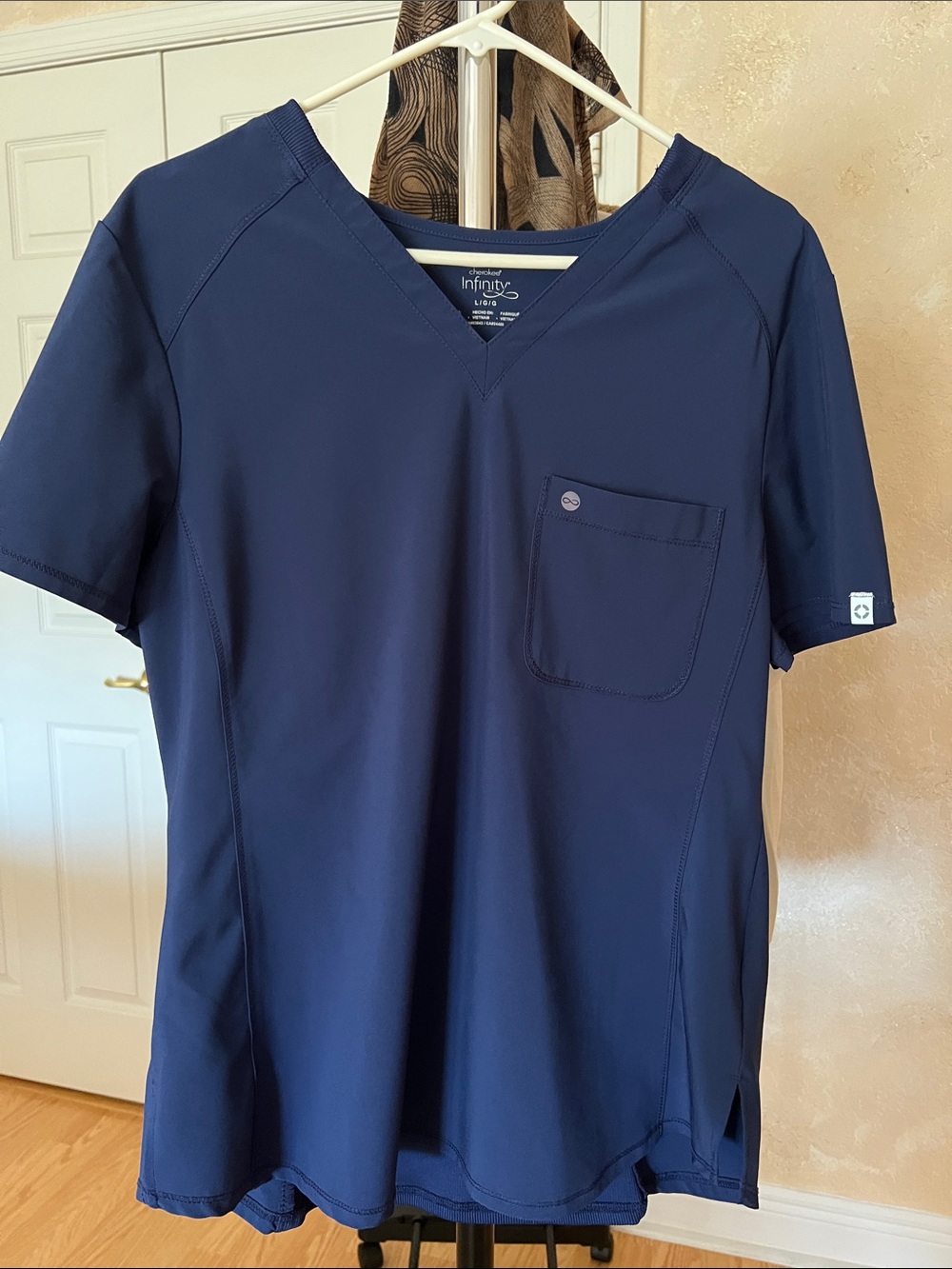 Cherokee Navy V-Neck Short Sleeve Scrub Top